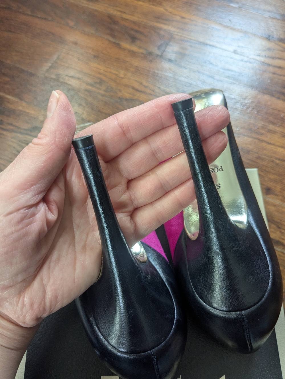 Two-Tone Italian Pointed Pumps in Fuchsia and Black - Picture 9 of 13